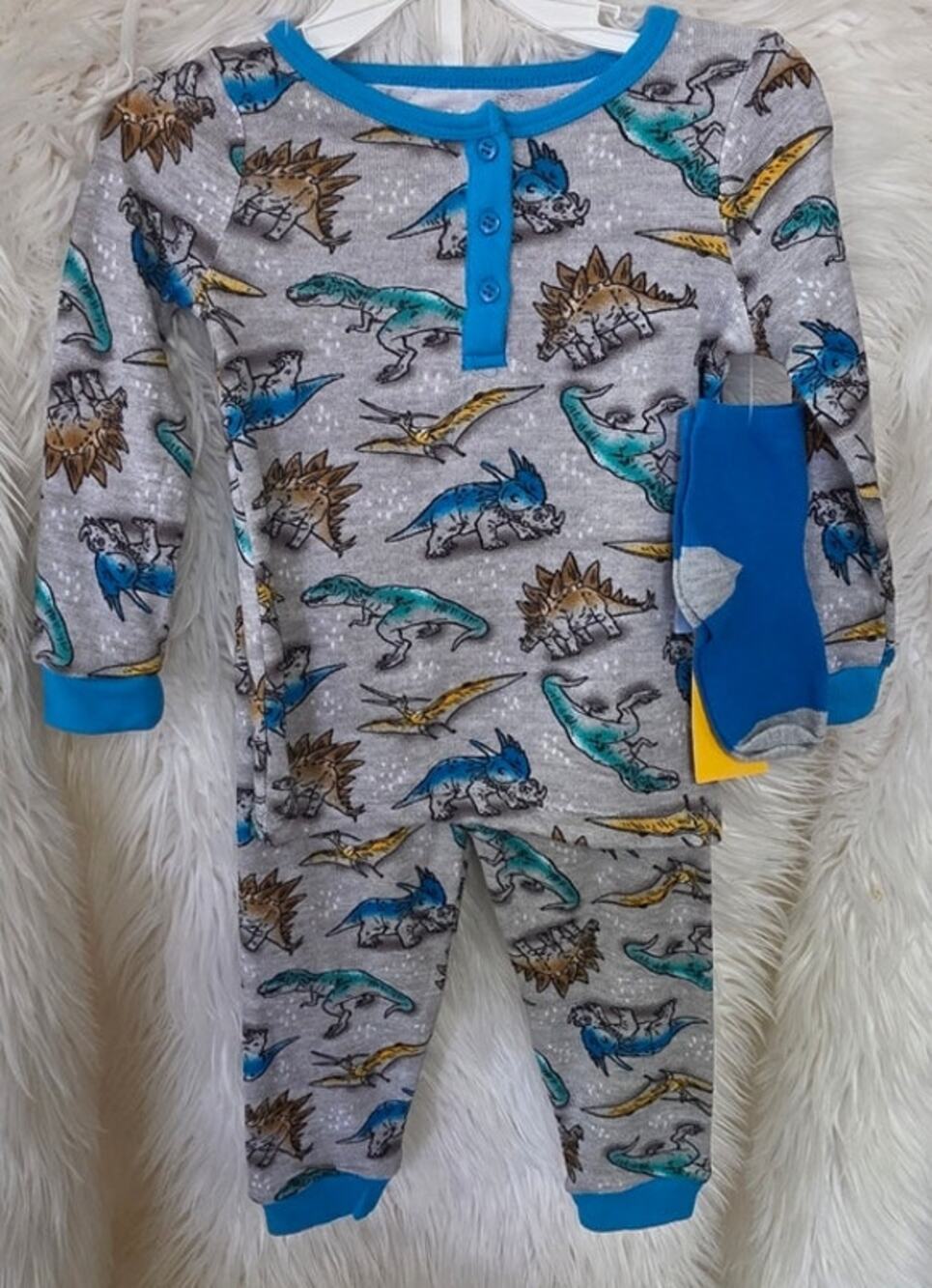 MAX & OLIVIA BOYS 3-PC DINOSAUR PAJAMAS AND SOCKS SET 18M